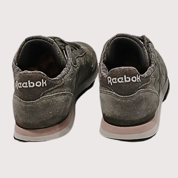 Reebok Classics Suede Women 7 Gray Ironstone Pink Skull Grey Athletic BS5418 - Picture 4 of 7